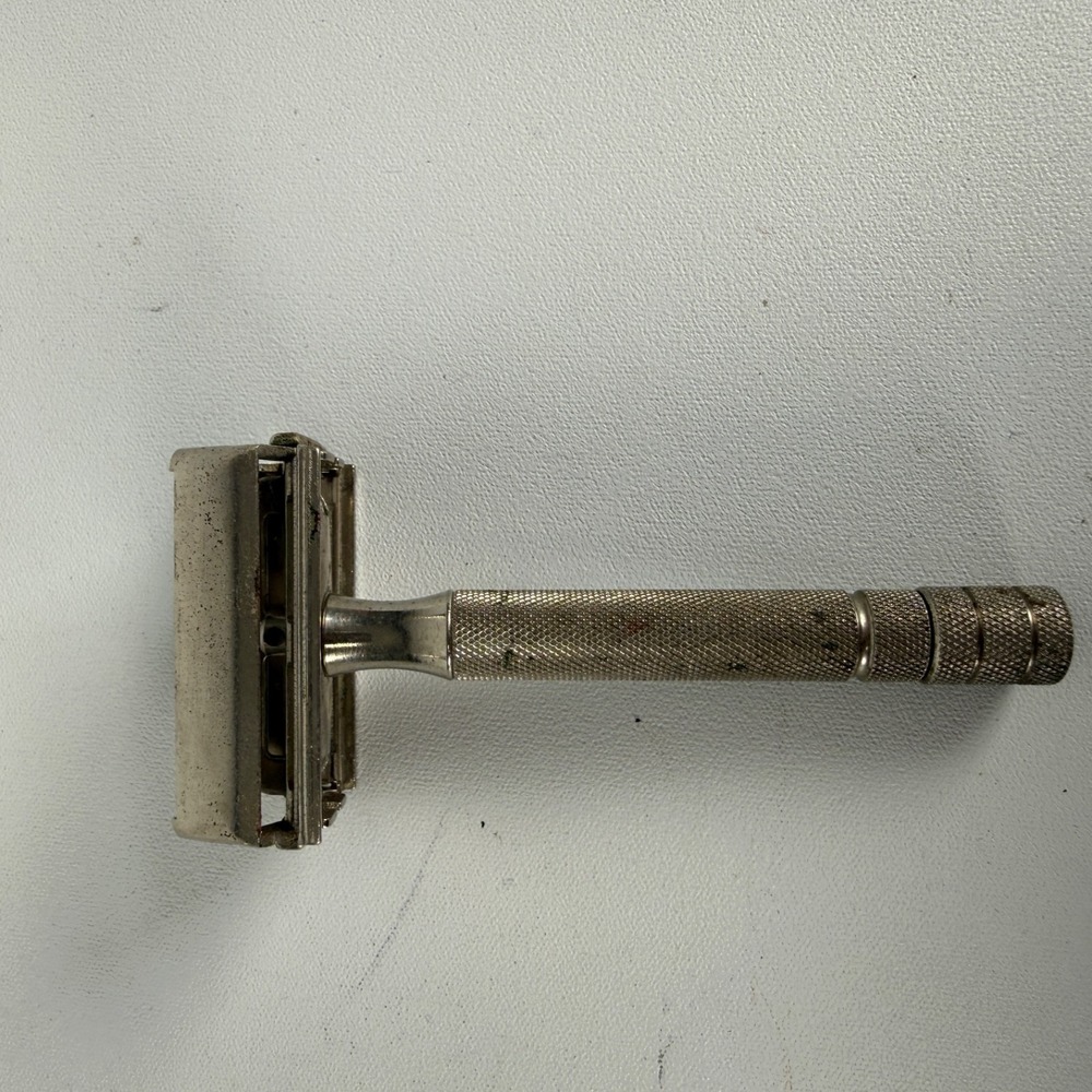Vintage Gillette Safety Razor Made In USA - Picture 2 of 6